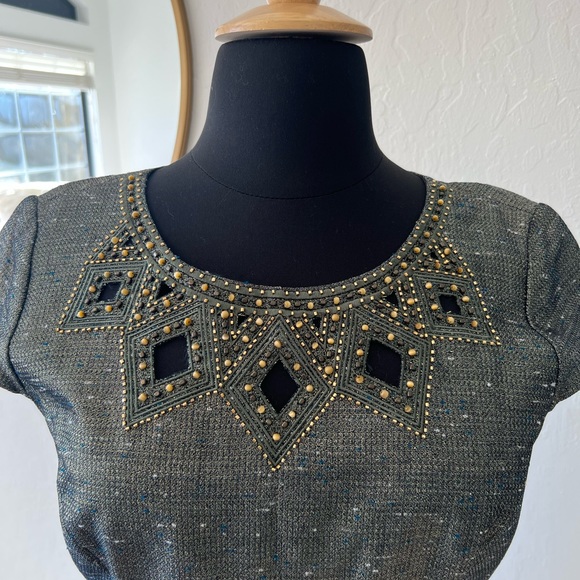 TAHARI metallic green neck detail shift dress NWOT - Picture 2 of 3